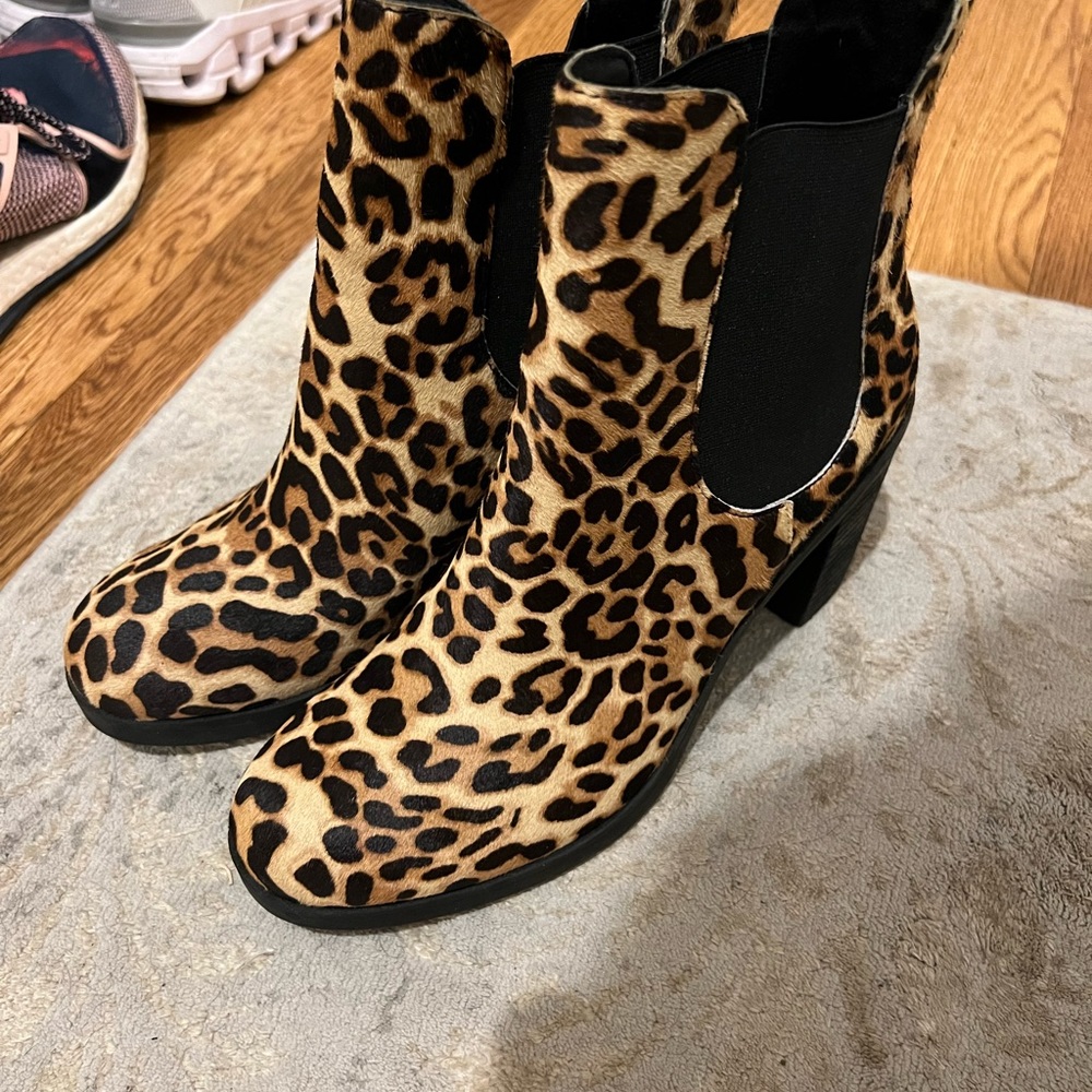 Cheetah Boots - Picture 2 of 4